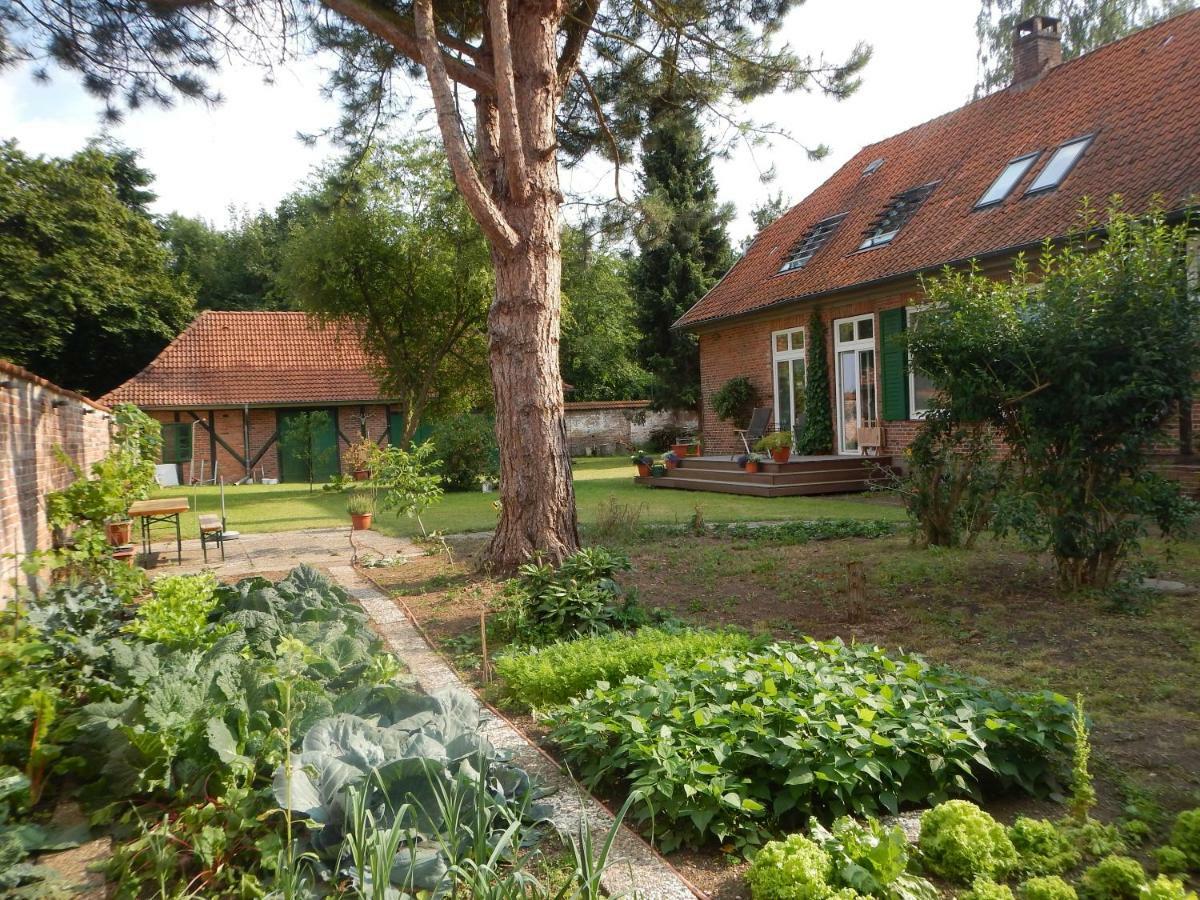 4 Sterne Wohnen "Zum Alten Forsthof" Am Schlosspark, App 1 "Smuck Und Groot" Eutin Extérieur photo